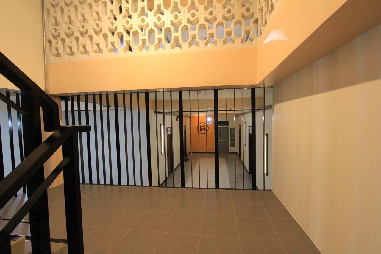 โรงแรมนางรอง Exterior photo